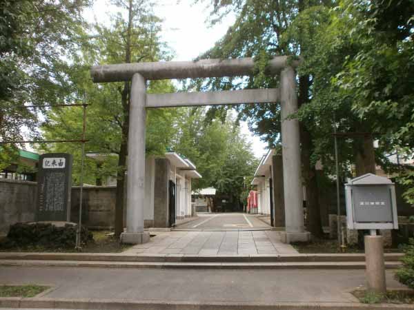 深川森下店のすぐ隣に「深川神明宮」があり